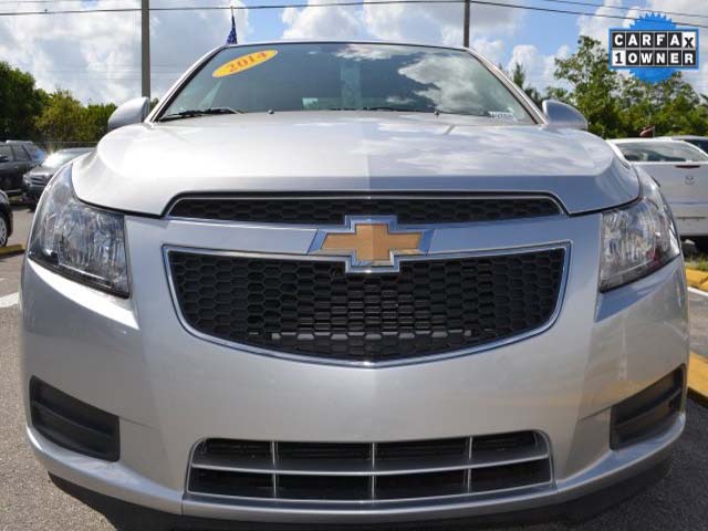 2014 Chevrolet Cruze 4D Sedan - 115724 - Image #2