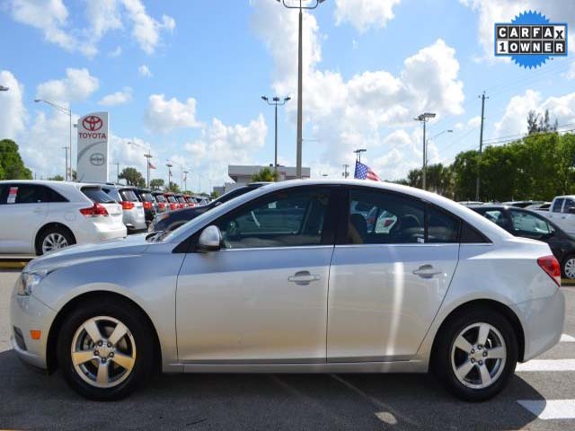 2014 Chevrolet Cruze - Image 3