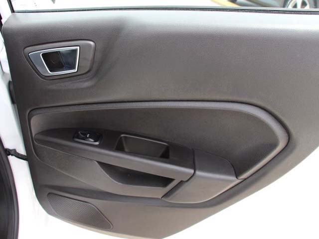 2014 Ford Fiesta 4D Sedan - 154523 - Image #21