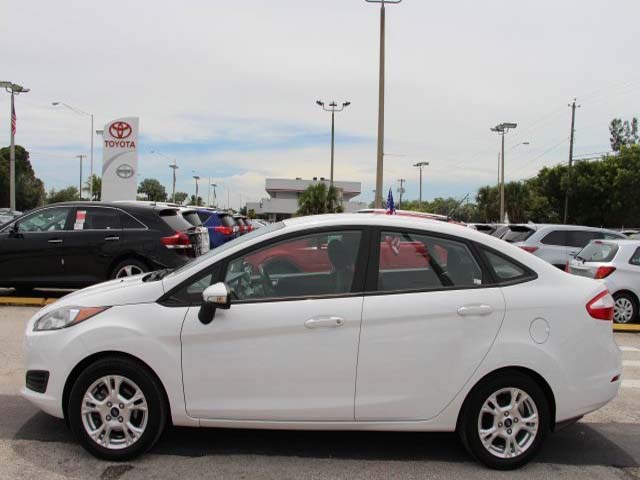 2014 Ford Fiesta 4D Sedan - 154523 - Image #4