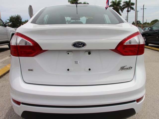 2014 Ford Fiesta 4D Sedan - 154523 - Image #6