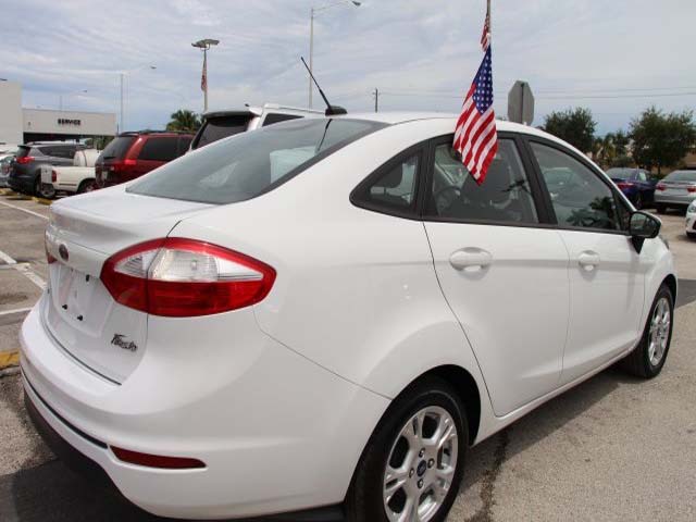 2014 Ford Fiesta 4D Sedan - 154523 - Image #7