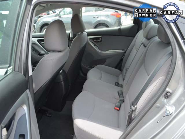 2014 Hyundai Elantra - Image 16