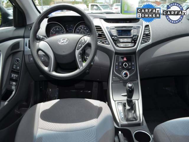 2014 Hyundai Elantra - Image 17