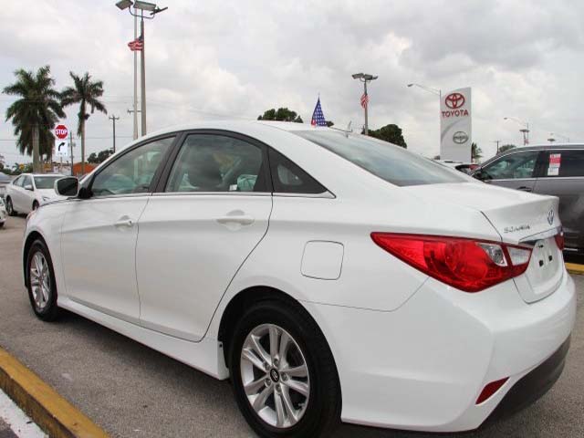 2014 Hyundai Sonata 4D Sedan - 859082 - Image #5