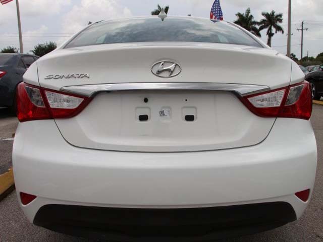 2014 Hyundai Sonata 4D Sedan - 859082 - Image #6