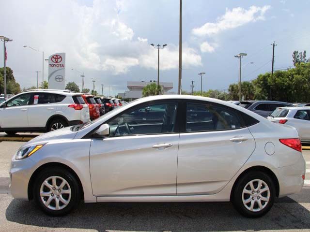 2014 Hyundai Accent 4D Sedan - 672603 - Image #4