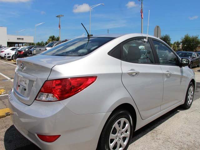 2014 Hyundai Accent 4D Sedan - 672603 - Image #7