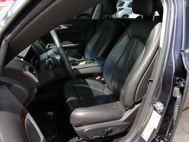 2013 Lincoln MKZ - Image 10