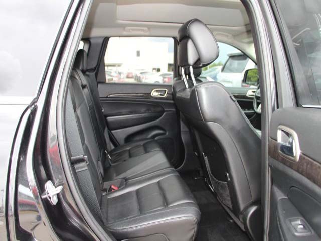 2013 Jeep Grand Cherokee - Image 22